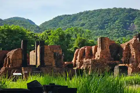 Hoi An: Excursión al Amanecer en el Santuario de My Son
