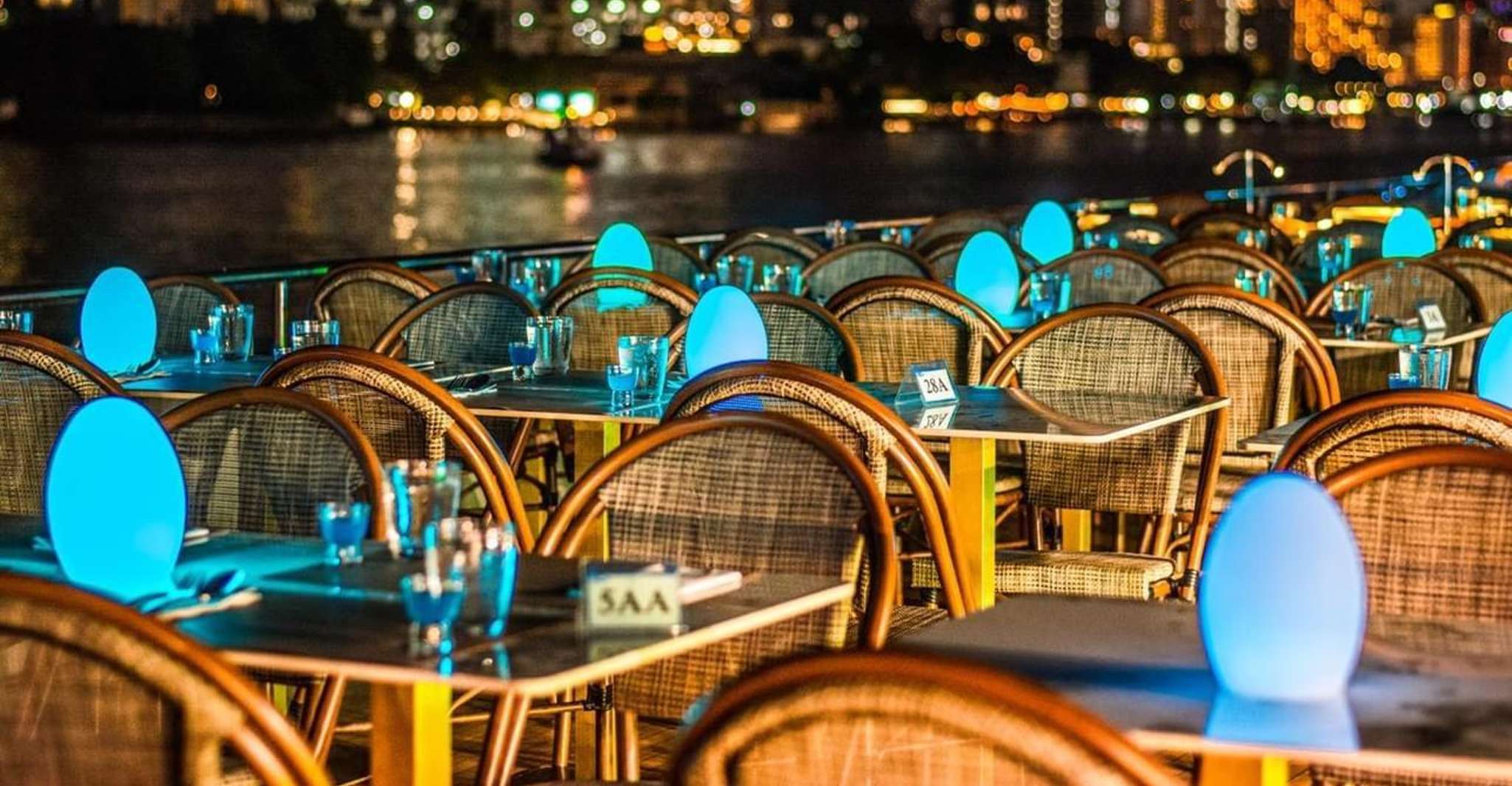 Bangkok, Royal Galaxy Luxury Dinner Cruise/Chao Phraya River - Hizvo