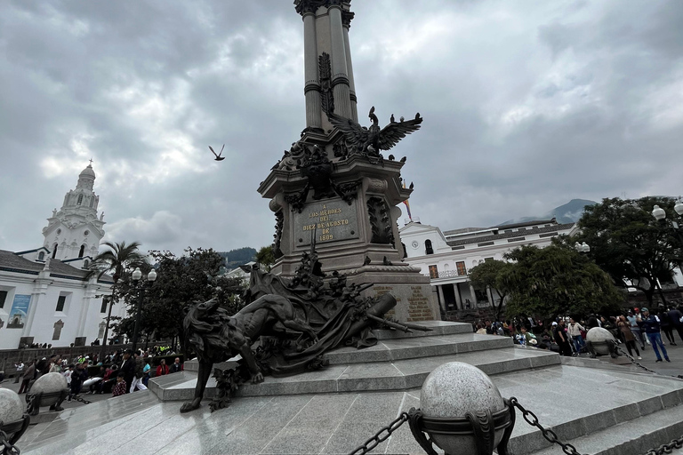 Visite privée personnalisable à Quito pour les principales attractions.