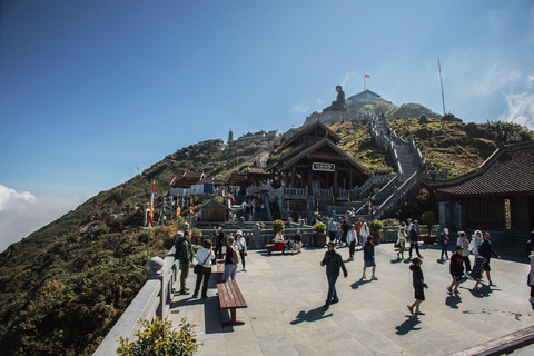 From Ha Noi: 2-Day Sapa and Fansipan Peak Tour with Cable