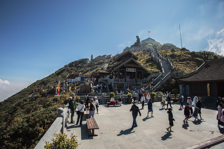 From Ha Noi: 2-Day Sapa and Fansipan Peak Tour with Cable