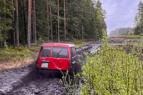 Von Riga aus: Off-Road-Abenteuer im Wald