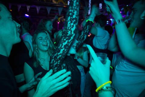 Lyon: Riviera Bar Crawl Party with Free Shots and Vip Entry