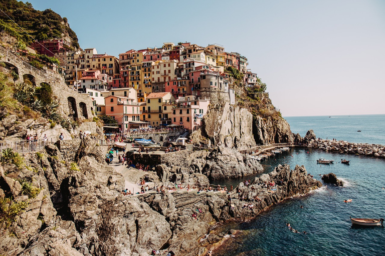 Pisa och Cinque Terre från kryssningshamnen i Livorno