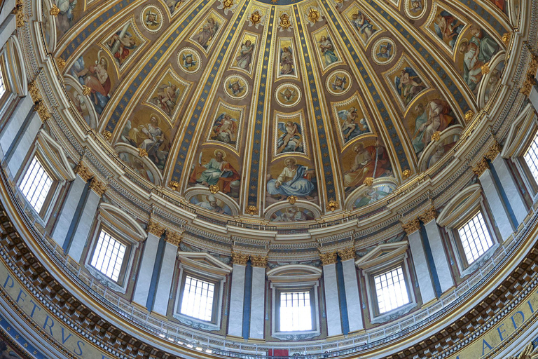 Rome: St. Peter’s Basilica & Underground Tombs Tour Group Tour in French