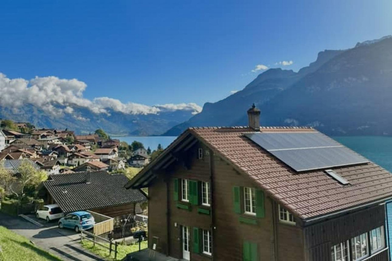 Interlaken: Bootsfahrt zu den Giessbachfällen &amp; Wanderung zum Iseltwald