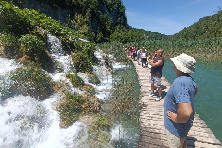 Zagreb: Plitvice Lakes & Rastoke Private Day Trip