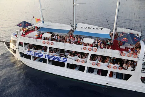 Alanya: All İn-Clusive Luxury Boat Tour With DJ and Party