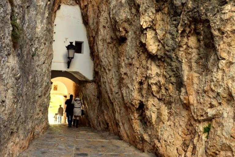 De Jávea à Guadalest et aux chutes d&#039;eau d&#039;AlgarPrise en charge depuis : Port de Jávea