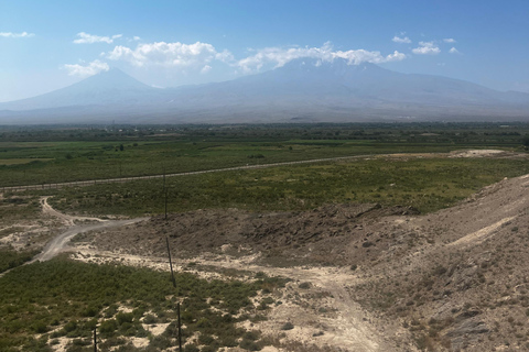 Depuis Erevan : Khor Virap, vignoble d&#039;Areni et visite de Noravank