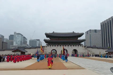 Gyeongbokgung-Bukchon-Gwangjang market-N Seoul Tower-Hongdae