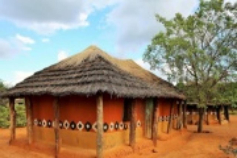 Victoria Falls: 5-Day Tour with Chobe Safari & Livingstone