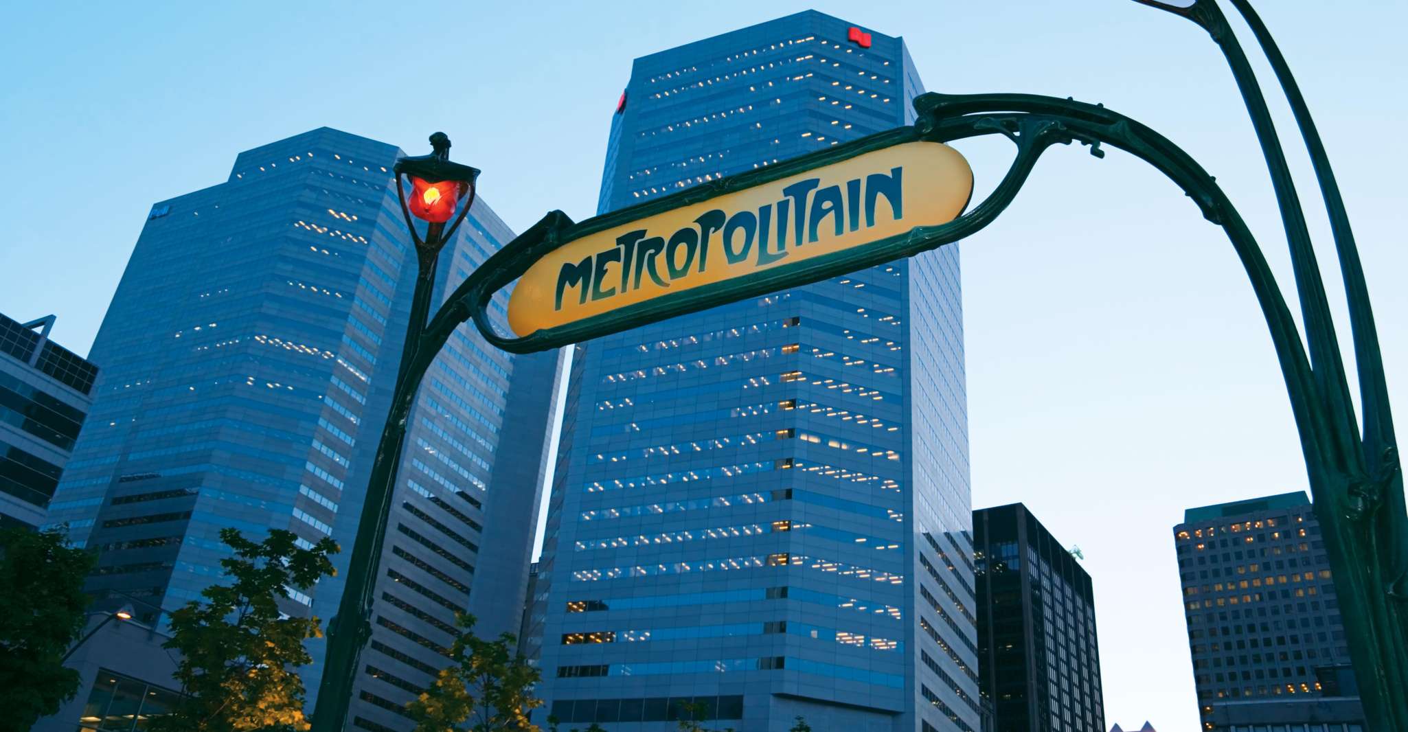 Montréal: The Original Old Montréal Walking Tour photo 7