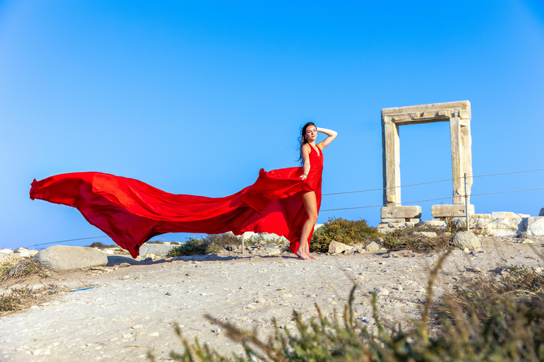 Servizio fotografico con abito volante a Naxos