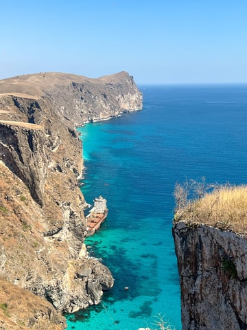 Starlit Shores: Overnight 4WD Adventure at Fazayah Beach