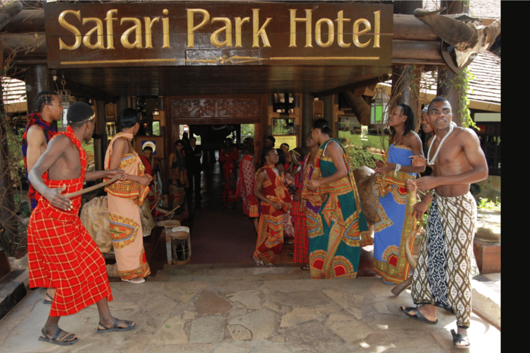 Dinner experience with Cat Show at Safari Park.