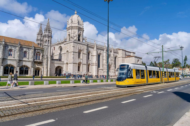 Lisbon: Belem Private Tuktuk Tour with Hotel Pickup