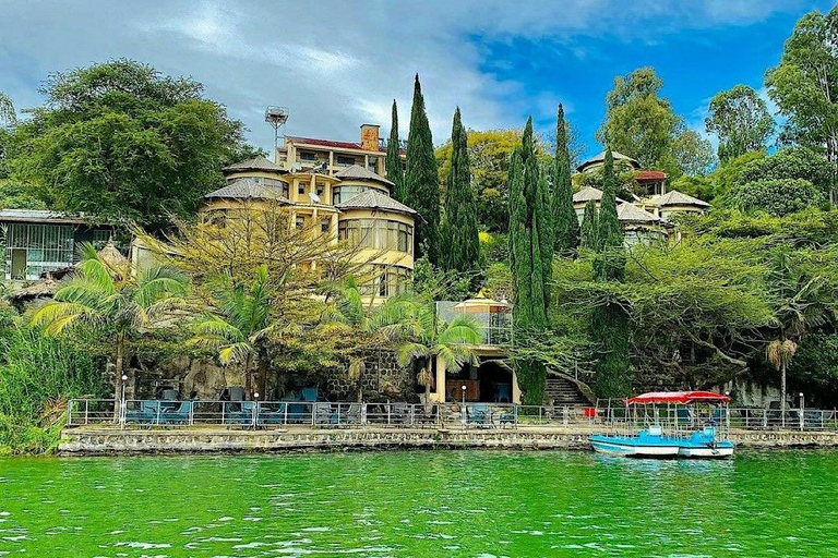 Addis Ababa: Debrezeit Day Trip with Lakefront Lunch