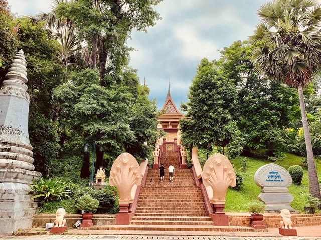 Day Trip from Sihanoukville to Phnom Penh for Cruise Guests