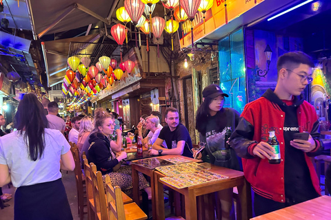 Lokal gatuköksupplevelse i Hanoi