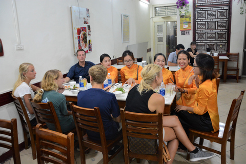 Hanoi: Hidden Streets & Street Food Motorcycle Tour