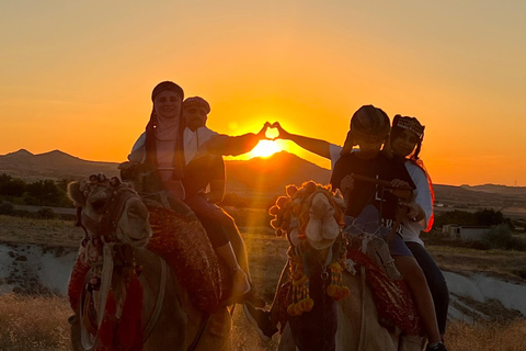 Cappadocia: Sunset Camel Ride in Love Valley
