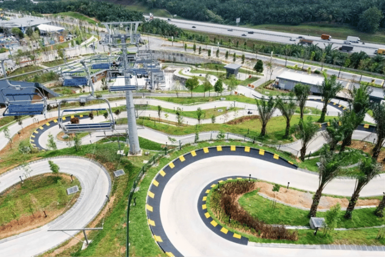 From Kuala Lumpur: Skyline Luge Ticket & Transfer Skyride + 4 Luge Ride Combo