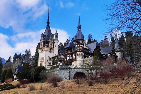 Bucarest : Visite du château de Bran, du château de Peles et de Brasov