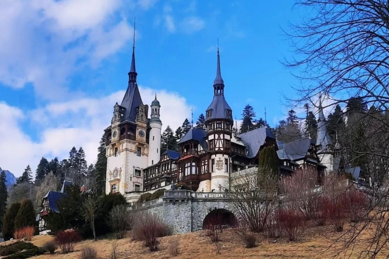 Bucharest: Bran Castle, Peles Castle and Brasov Day Tour