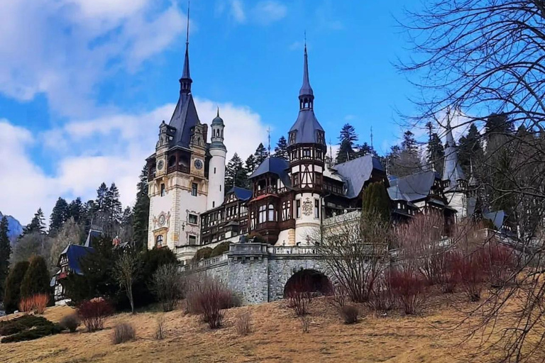 Bucarest : Visite du château de Bran, du château de Peles et de BrasovVisite privée en anglais