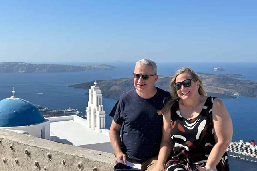 Tour zu den berühmten Dörfern von Santorin: Oia, Imerovigli, Firostefani. Foto: GetYourGuide