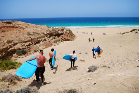 Aprende a surfear en el norte de FuerteventuraCurso de surf para principiantes de 1 día 4 horas