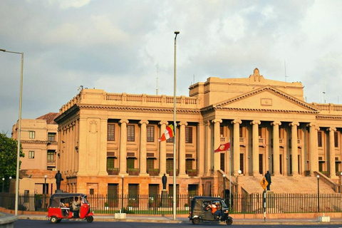 Colombo: Passeio turístico, praia e dia de Templo de Kelaniya ...