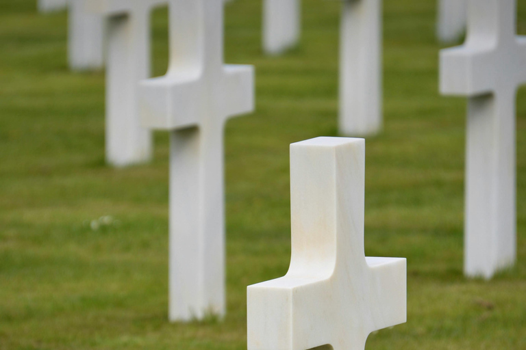 Paris: Normandy D-Day, Omaha Beach & American Cemetery Paris: Normandy D-Day Round-Trip Experience
