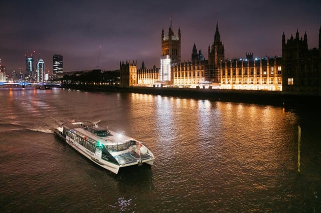 London: Uber Boat Hop-On/Hop-Off 1Day River Sightseeing Pass