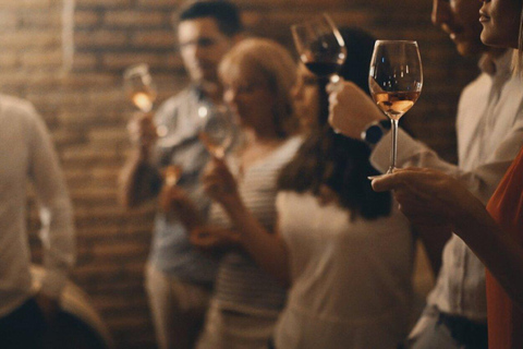 The Legend of N°5 Perfume, Vineyard&Red Carpet Tour Private Tour: The Legend of N°5 Perfume, Vineyard&Red Carpet