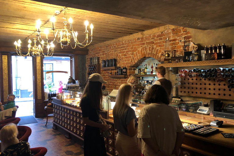 Riga Old Town, C Market & Art Nouveau Guided Walking Tour