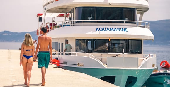 Von Vlora: Tägliche Bootsfahrt nach Sazan, Karaburun & Haxhi-Ali-Höhle