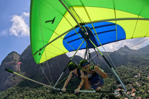Rio de Janeiro: Tandem Hang Gliding Flight (GoPro included)