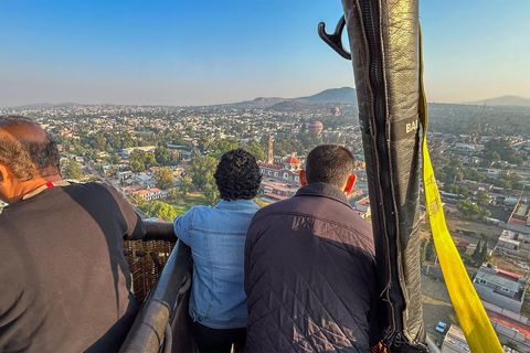 Mexiko City: Ballongflygning, Teotihuacan och Guadalupe-helgedomen