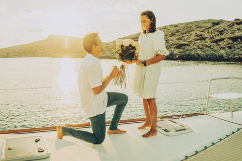 Panormo: Crucero privado en velero al atardecer con bebidas y aperitivos