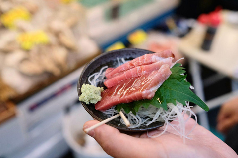 Tsukiji Fish Market Street Food & Culture Walking Tour