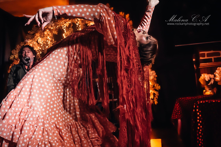 Autentico spettacolo di flamenco Hard Rock Cafe (dal team Ca Revolta)Spettacolo di flamenco autentico all'Hard Rock Cafe (dal team Ca Revolta)