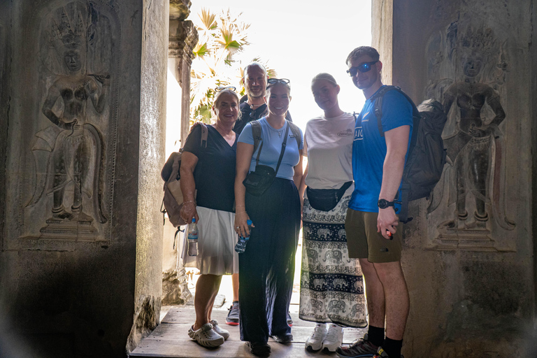 Siem Reap: Angkor Wat Tour & Evening Foodie Full-Day Tour Haft Day: Siem Reap Evening Food Tour include drinks