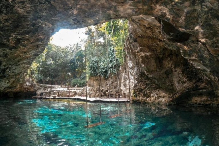 Tulum Guided Trip, Cenote Swim, Lunch & Playa del Carmen Bilingual Tour in Spanish and English
