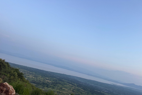 Addis Ababa: 8-Day Omo Valley and Lake Tana Tour