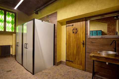 Prague: The Largest Beer SPA with Unlimited Beer Consumption Beer Bath and Unlimited Beer Consumption(bath with Whirlpool