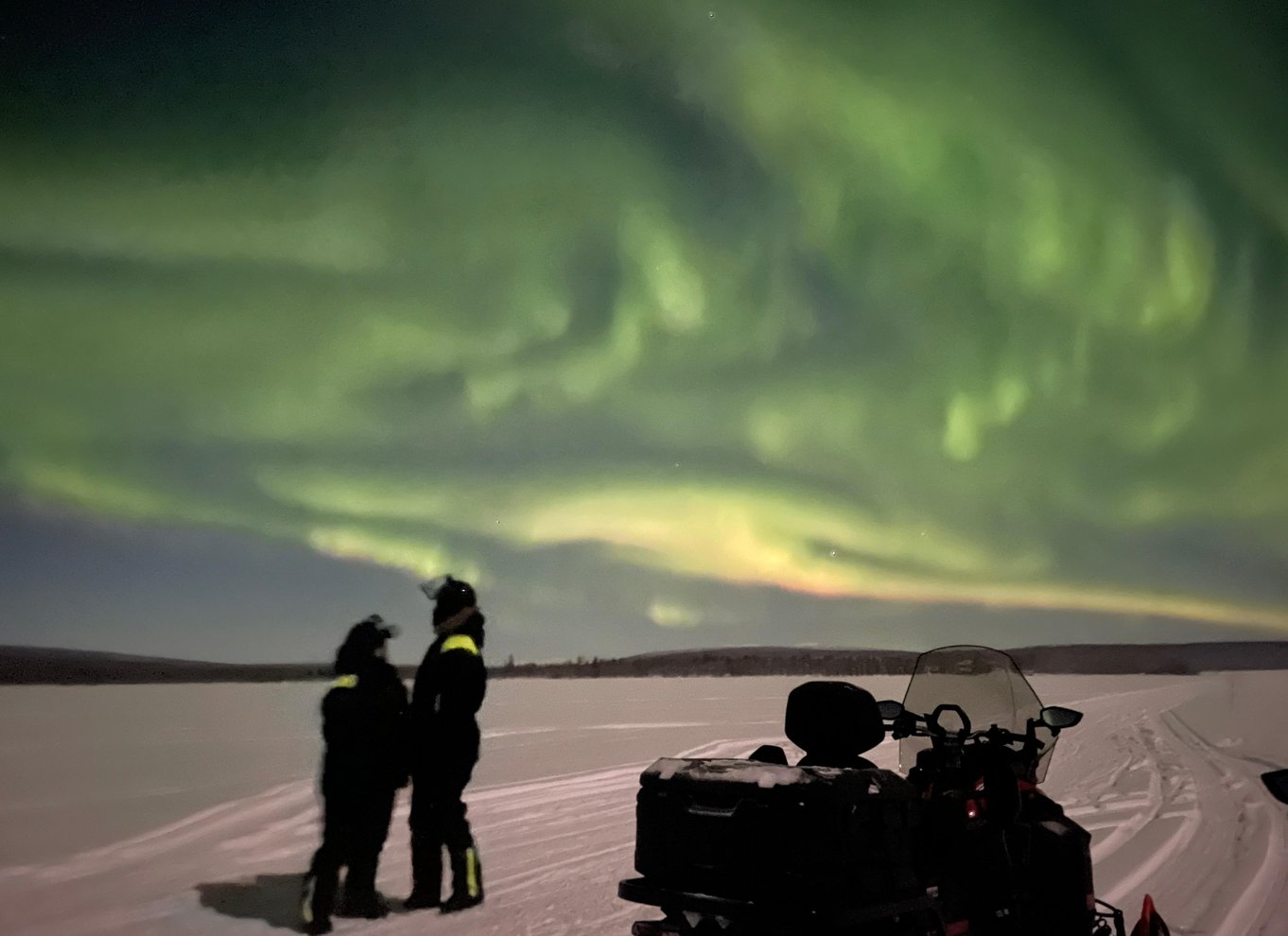 Kiruna: Guidet snescootertur og nordlysjagt