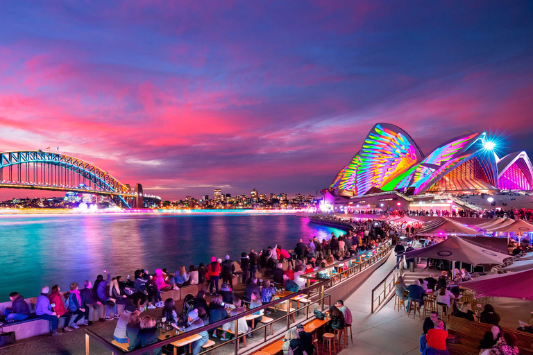 Sydney: Premium Catamaran Vivid Cruise with Welcome Drink Sydney Harbour: 90-Minute Vivid Cruise with Welcome Drink