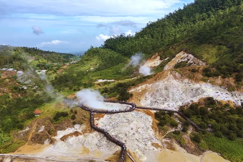 从日惹出发的日出西库尼尔山和迪恩高原之旅从日惹到日出 Sikunir 和 Dieng 高原之旅